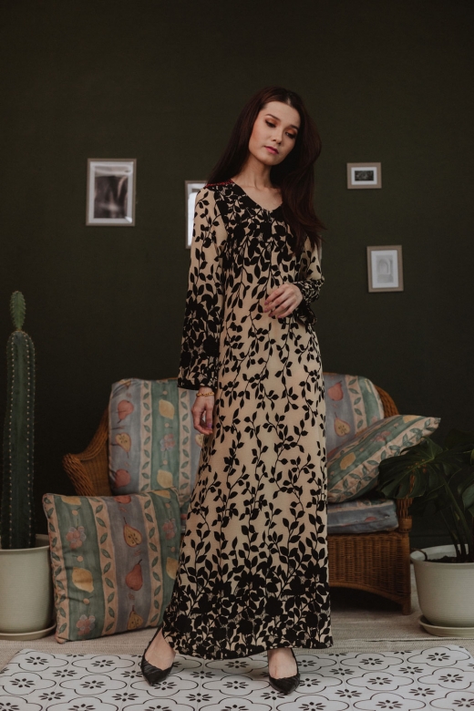 Lilo Ironless Dress - Nude